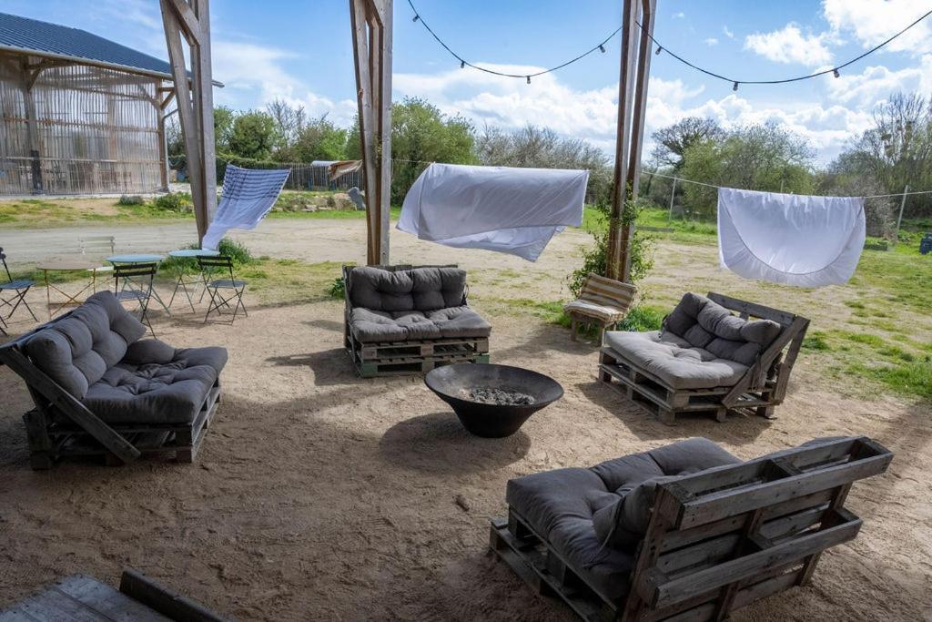 La Ferme Du Golf, Gite Atypique Et Artistique Лансьё Экстерьер фото